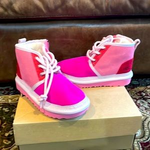 Ugg boots !!!!!  T Neumel Mashup Pink Girls size 12 children’s never worn